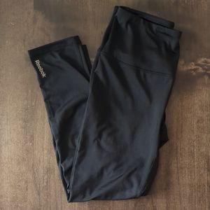Reebok Small 3/4 Black Leggings